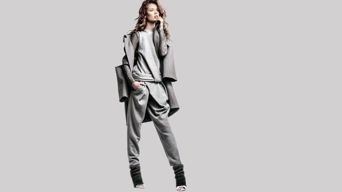 如何评价董宇辉讲述&ldquo;各地厅长甚至更大的领导来我们这，站在门口等，站一个多小时。&rdquo;?